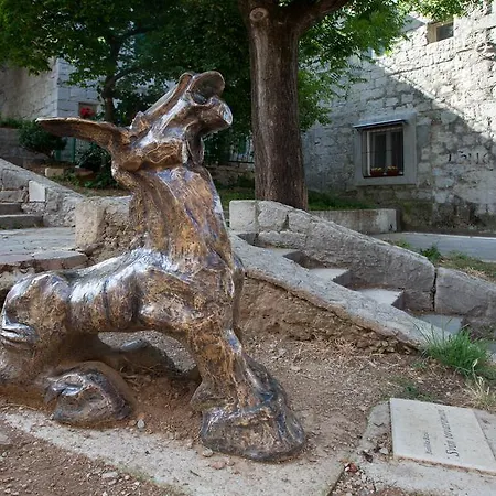 Dalmatian House 3* Σπλιτ