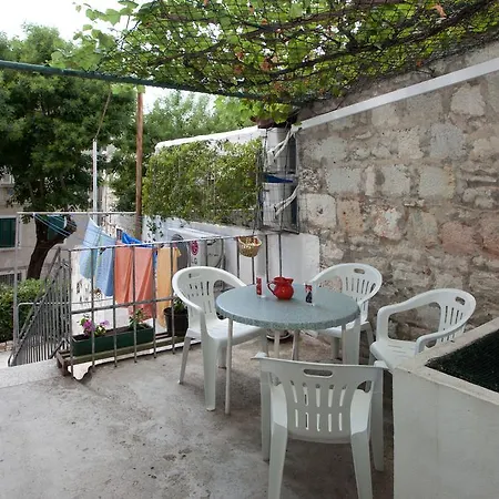 Dalmatian House Σπλιτ