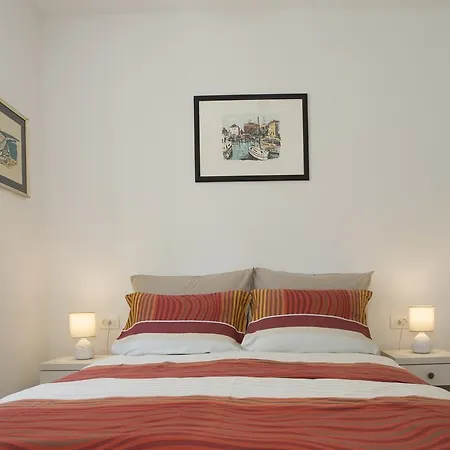 Dalmatian House 3*