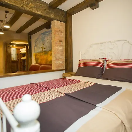 Dalmatian House Gostinjska kuća