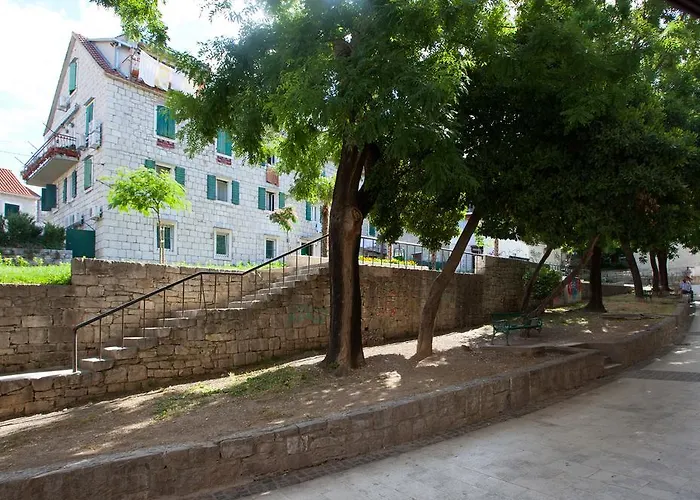 Dalmatian House בית הארחה