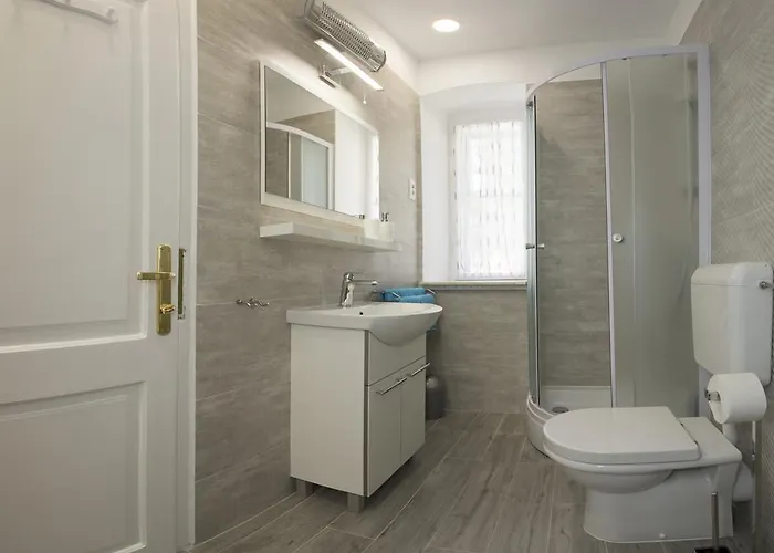 Dalmatian House 3* Split