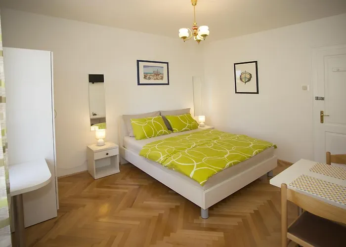 Dalmatian House 3*