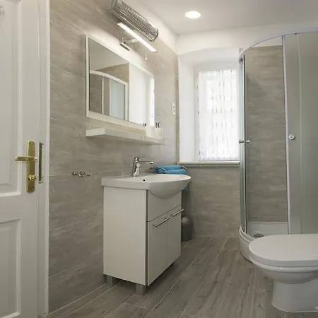 Dalmatian House 3* Split