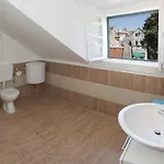 Dalmatian House בית הארחה