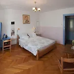 Dalmatian House בית הארחה 3*
