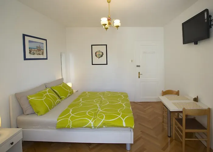 ゲストハウス ダルメシアン ハウス